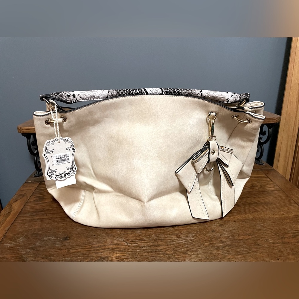 Alyssa Handbag NWT